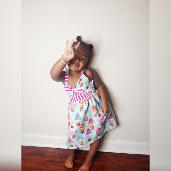 Coney Girl - Picture 4 of 5